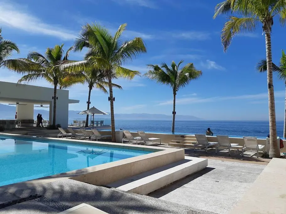 Harbor 12005 Huge Unit 2 Balconies Beachfront By Moikkarentals Puerto Vallarta Appartement